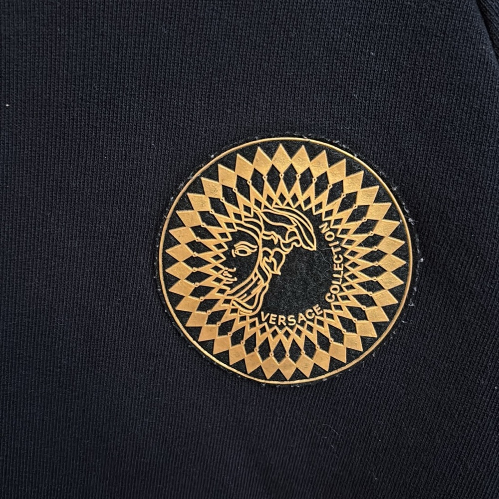 Versace - Picture 2 of 2